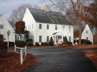 455 Orchard Hill Ln, Fairfield, CT 06824