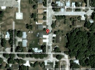 208 Lindell Ave, Seward, NE 68434