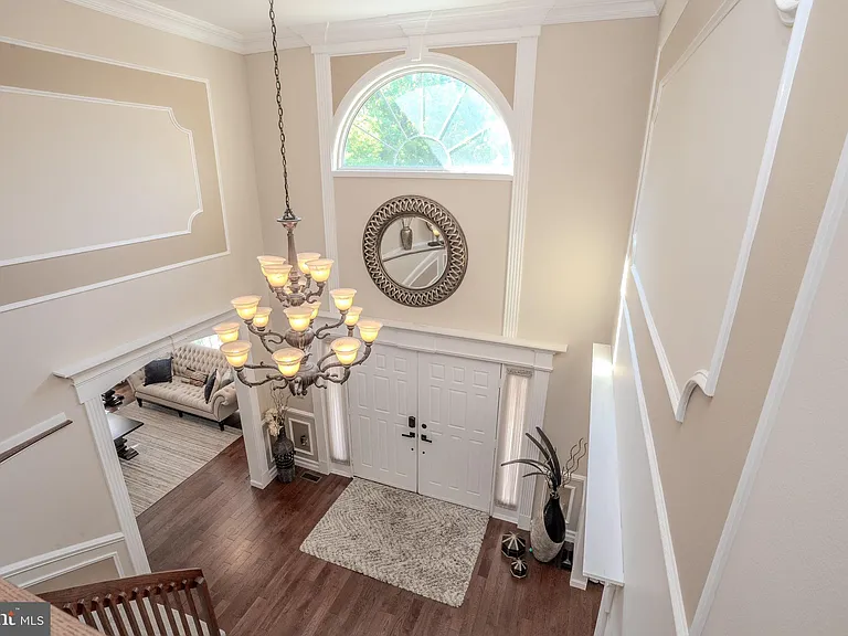 61 Amherst Way — Photo 28