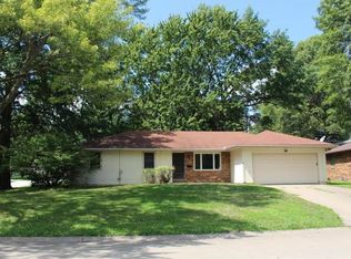 1810 Pat Dr, Saint Joseph, MO 64506