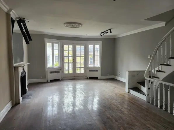 231 East 62nd Street image 18 of 25