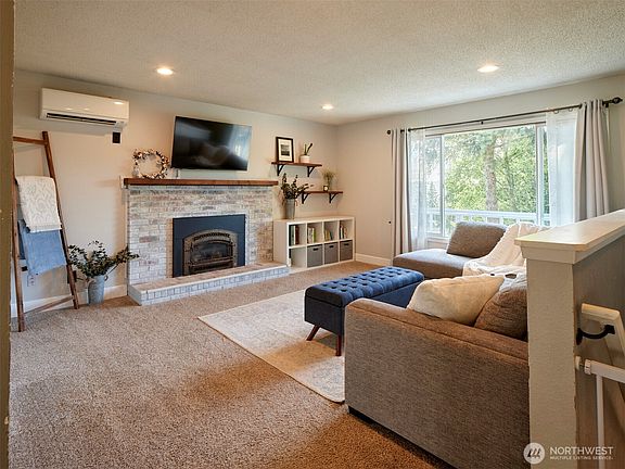 5th image of 622 Mount Pleasant Road