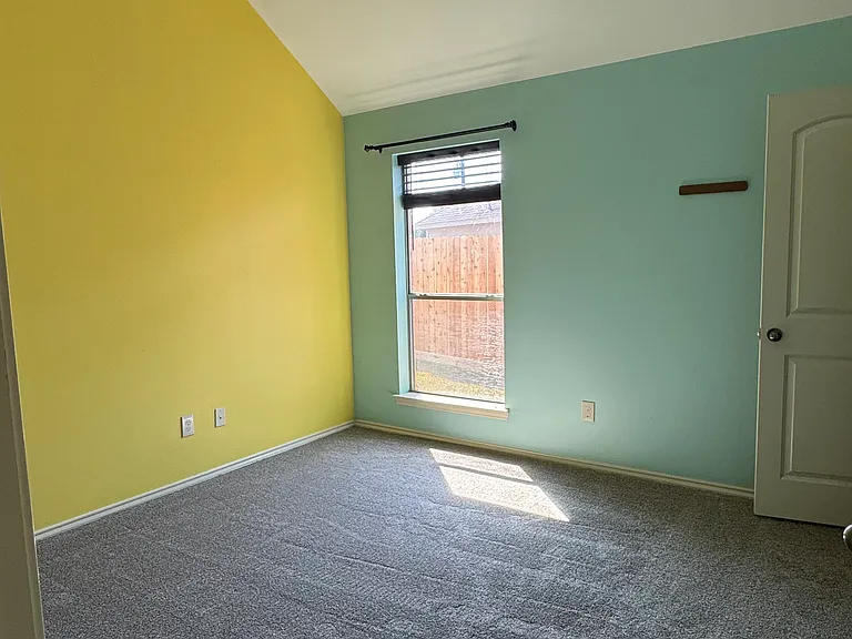 10902 Brighton Gardens Dr — Photo 6