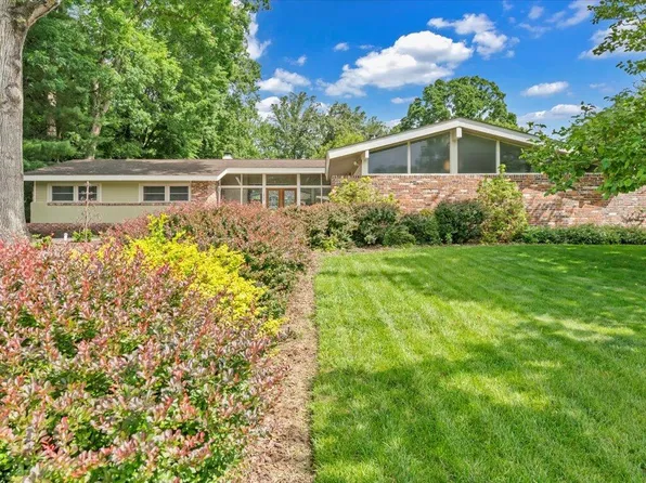 1515 Sam Lions Trl, Martinsville, VA 24112