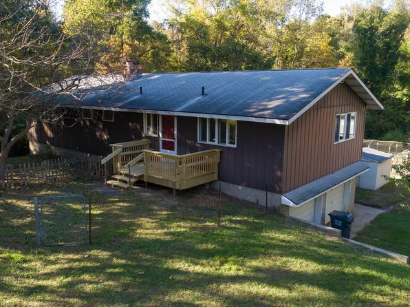 55346 Red Arrow Hwy, Lawrence, MI 49064
