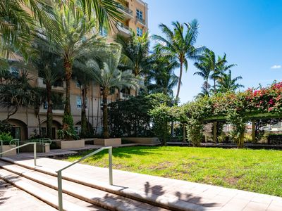 403 S Sapodilla Avenue #811, West Palm Beach, FL, 33401