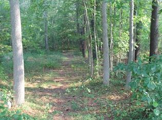 10 Mayflower Rd, Plympton, MA 02367