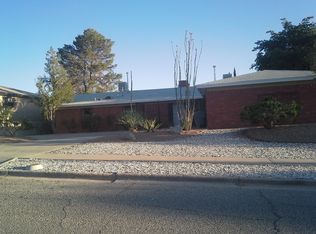6380 Los Robles Dr, El Paso, TX 79912