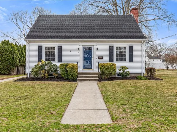 64 Lindy Ave, Riverside, RI 02915