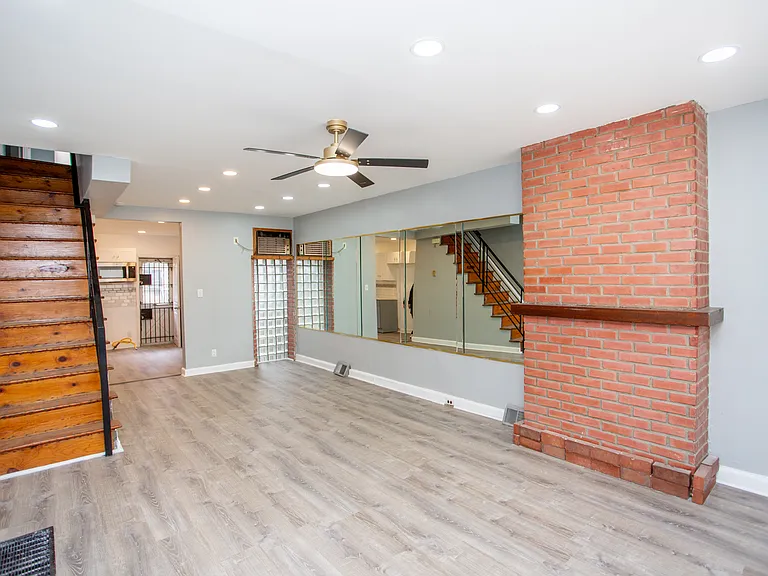 2465 N Garnet St — Photo 38