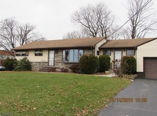 29 Thomas St, Bridgewater, NJ 08807