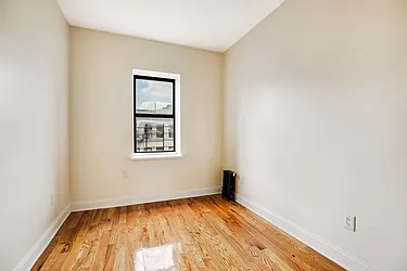 Rented by Akelius Real Estate Management