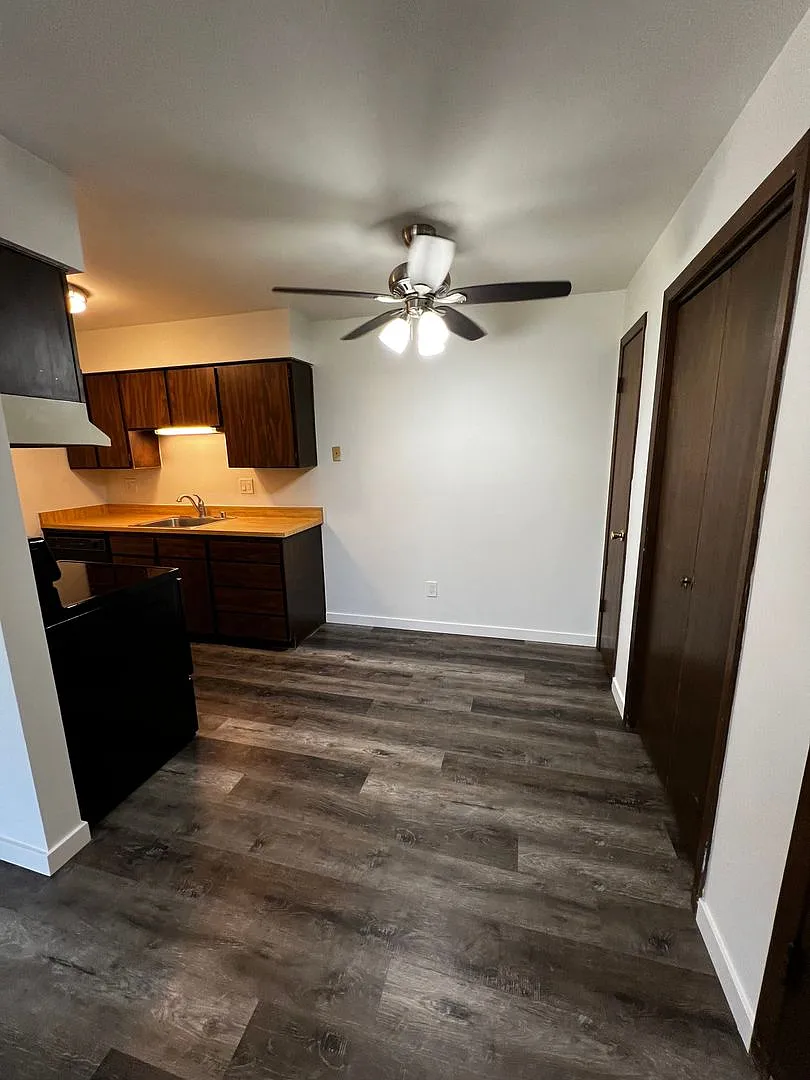 5910 Spartan Drive — Photo 3