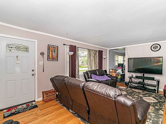 2nd image of 8436 Lavergne Ave