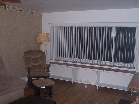 5th image of 27651 Lake Shore Blvd APT B6