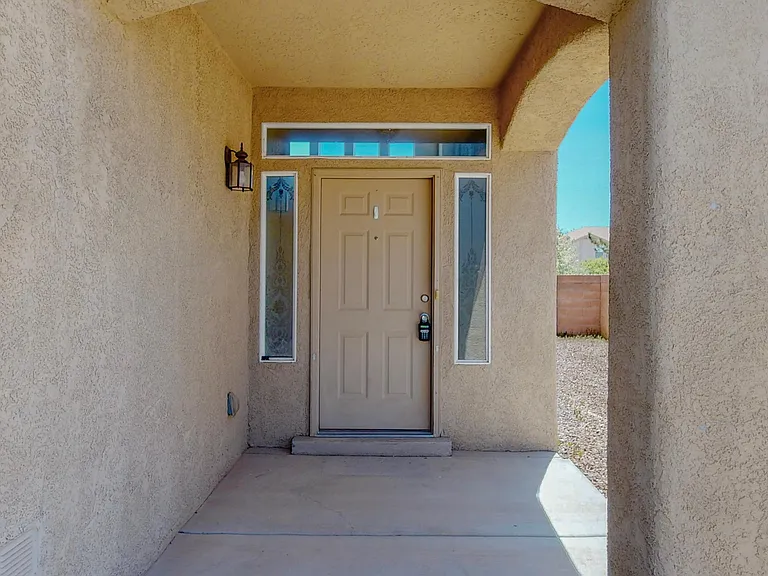6512 Los Pueblos Pl NW — Photo 4