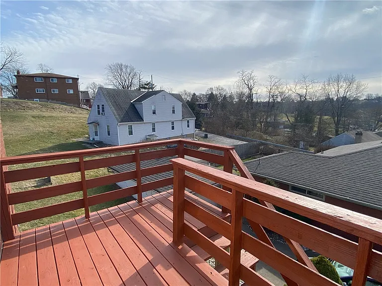 1025 Logan Rd — Photo 28