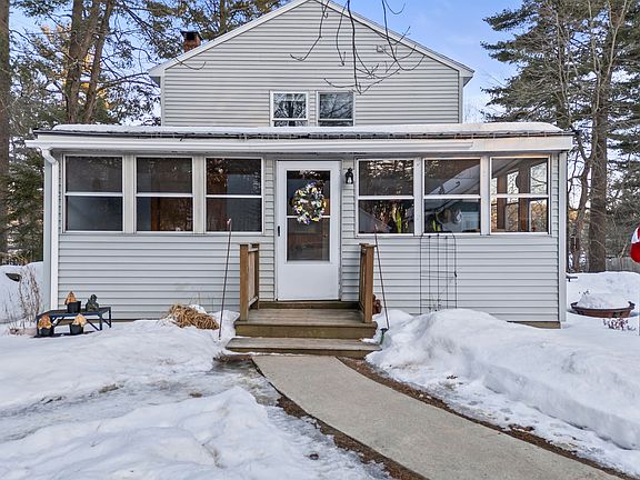 3rd image of 74 Emerson Drive