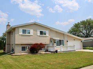 16701 Melba Jean St, Southgate, MI