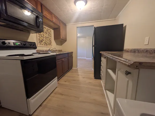 1 Desavage St, Jeannette, PA