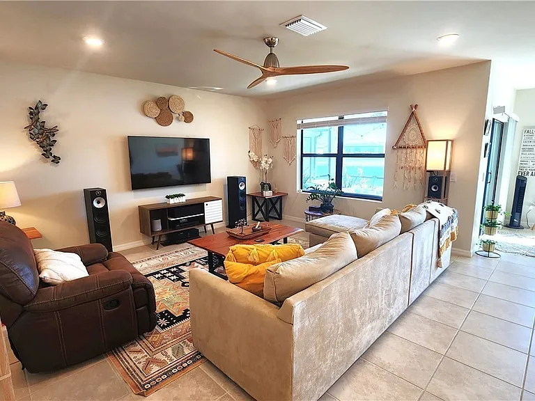 10754 Marlberry Way — Photo 13