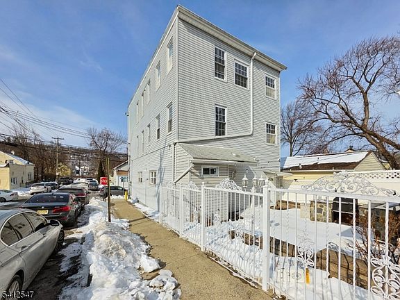 3rd image of 80 Newark Ave