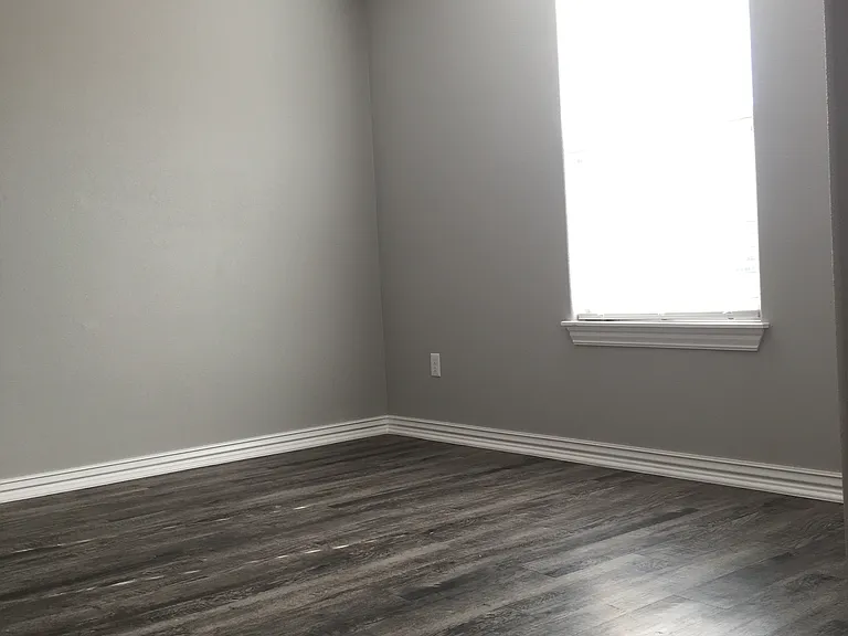 5858 W Luna St — Photo 17