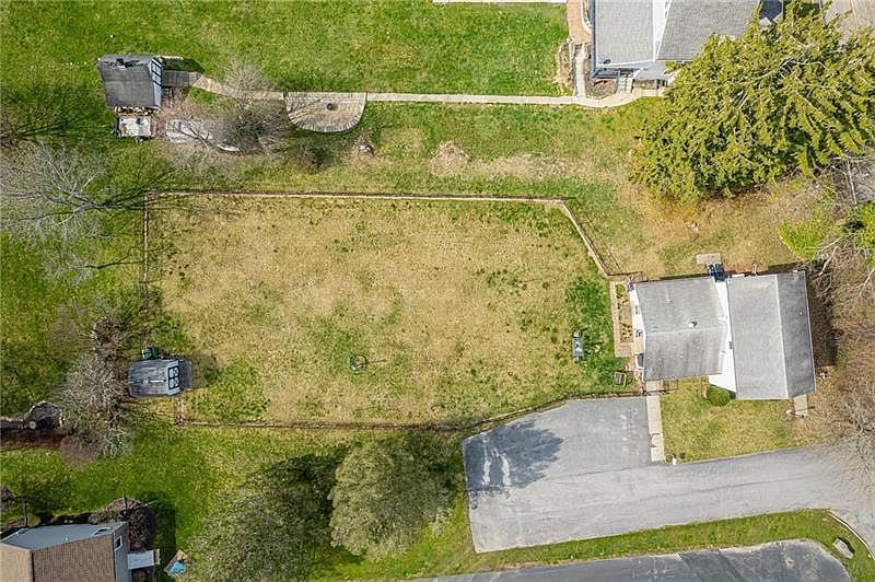 2405 Menoher Blvd, Johnstown, PA 15905 Zillow