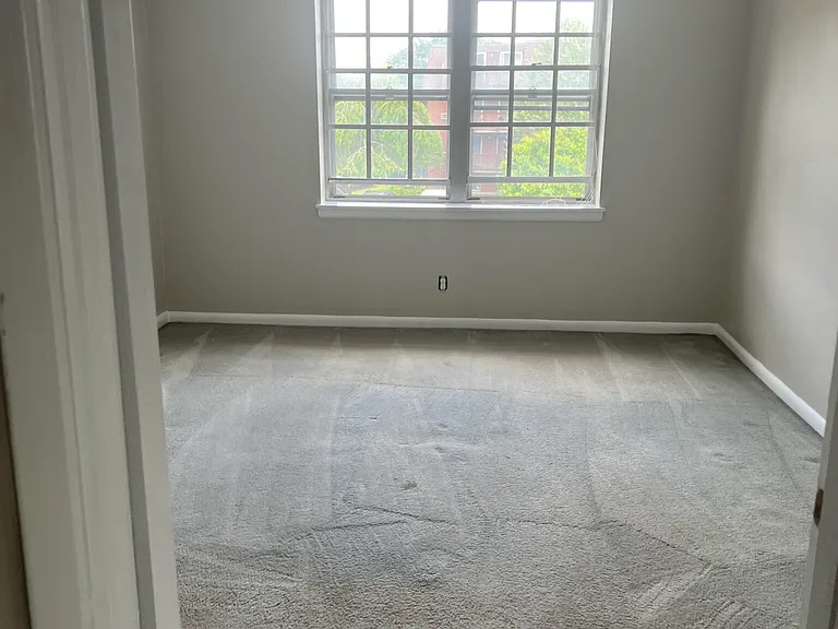 207 Lake Shore Rd #3 — Photo 6