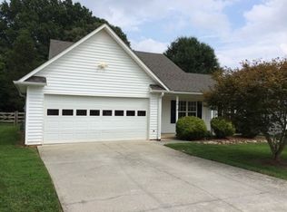 1619 N Ammons Dr, Clemmons, NC 27012