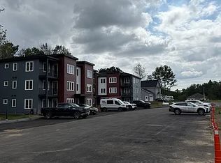 8 Normand Ct #202, Berwick, ME 03901