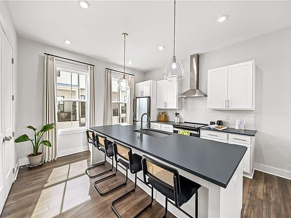 2nd image of 1247 Zucchini Cir