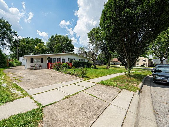 2nd image of 3891 Jerome Ct