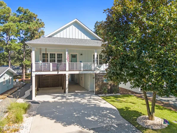 418 Sherrill Street, Oak Island, NC 28465