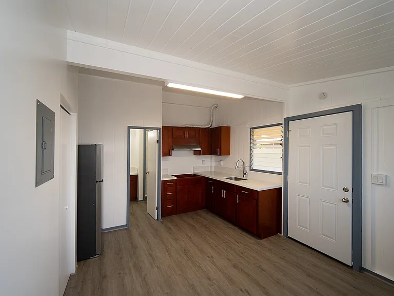 1957 Hoohai St #3 — Photo 1