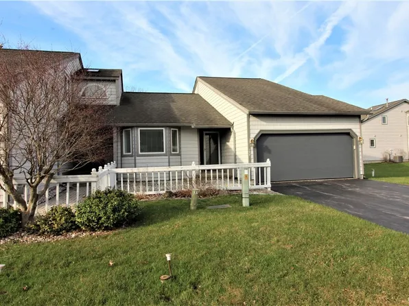 129 Summerhaven Dr S, East Syracuse, NY 13057