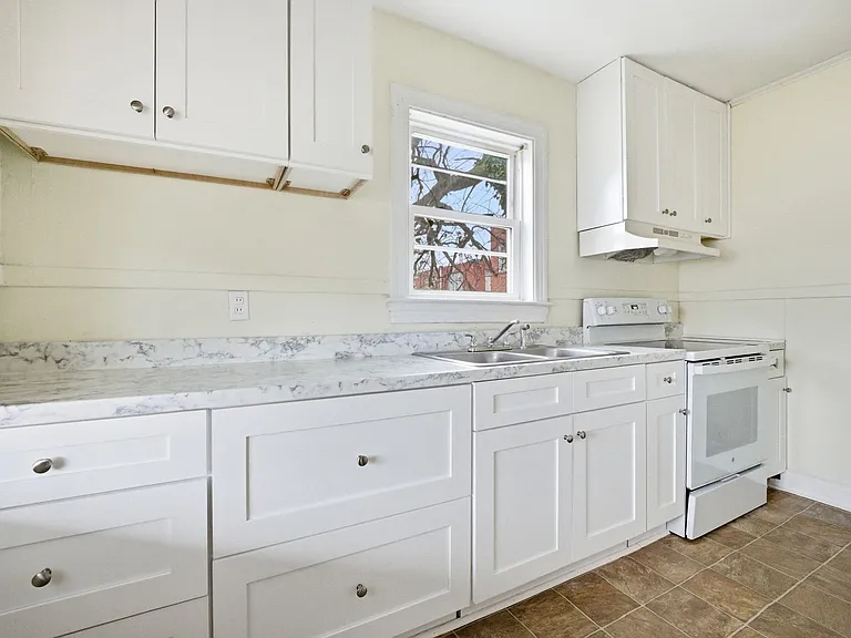 212 1/2 S Armistead Ave #A — Photo 3
