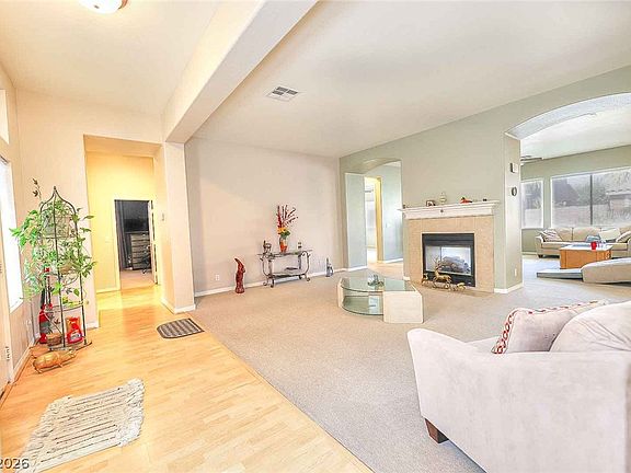 5th image of 6536 Black Oaks St