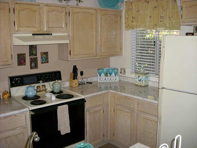 2nd image of 441 S Maple Street #105