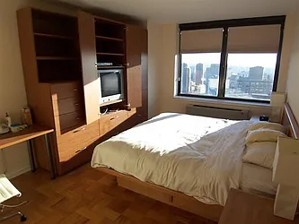 Rented by Luxury Habitat