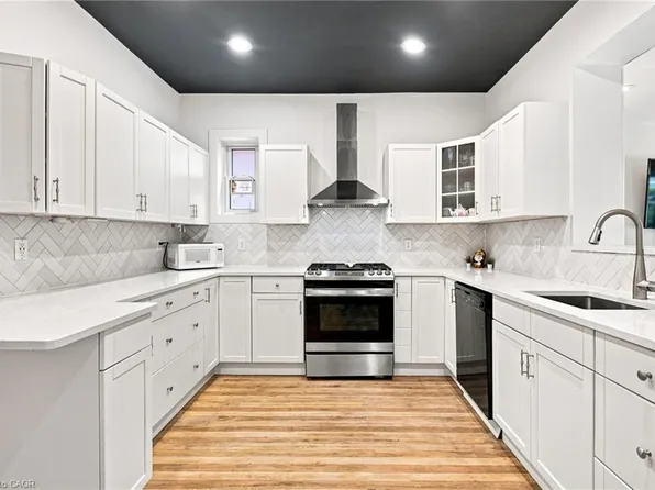 145 Church St, Kitchener, ON N2G 2S5