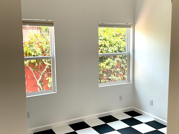 4th image of 1841 Stearns Dr