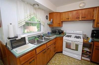 5th image of 617 Westwood Ave