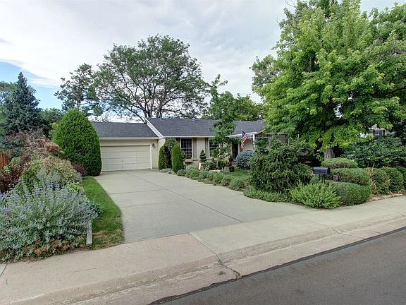 3rd image of 8837 W Woodard Dr