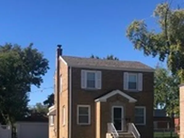 2428 S 17th Ave, Broadview, IL 60155