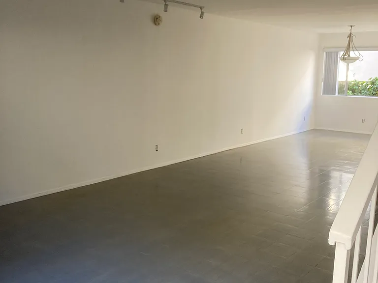 872 S Westgate Ave — Photo 10
