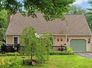 1236 Woonsocket Hill Rd, North Smithfield, RI 02896