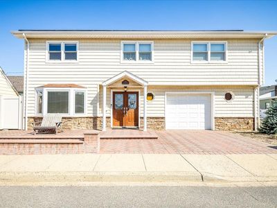 755 E Chester Street, Long Beach, NY, 11561