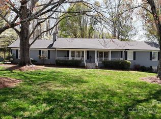 2482 Kings Grant Rd, Lincolnton, NC 28092