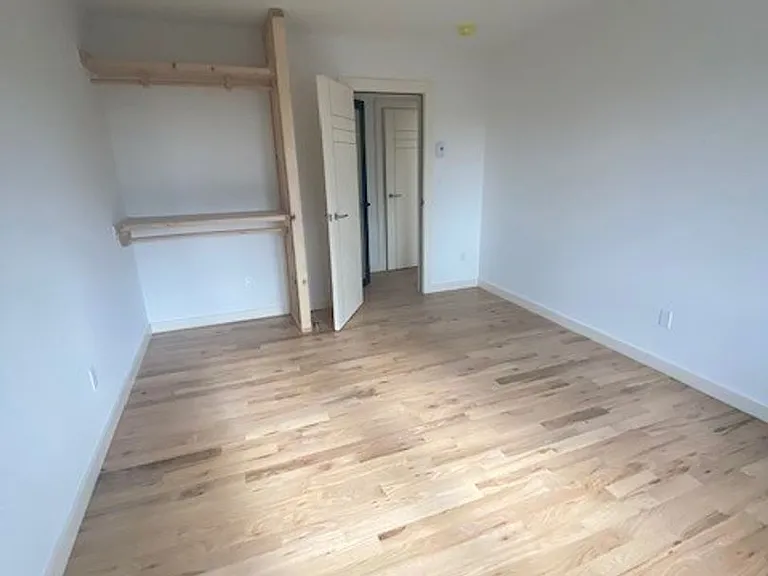 25 Springside Ave — Photo 7